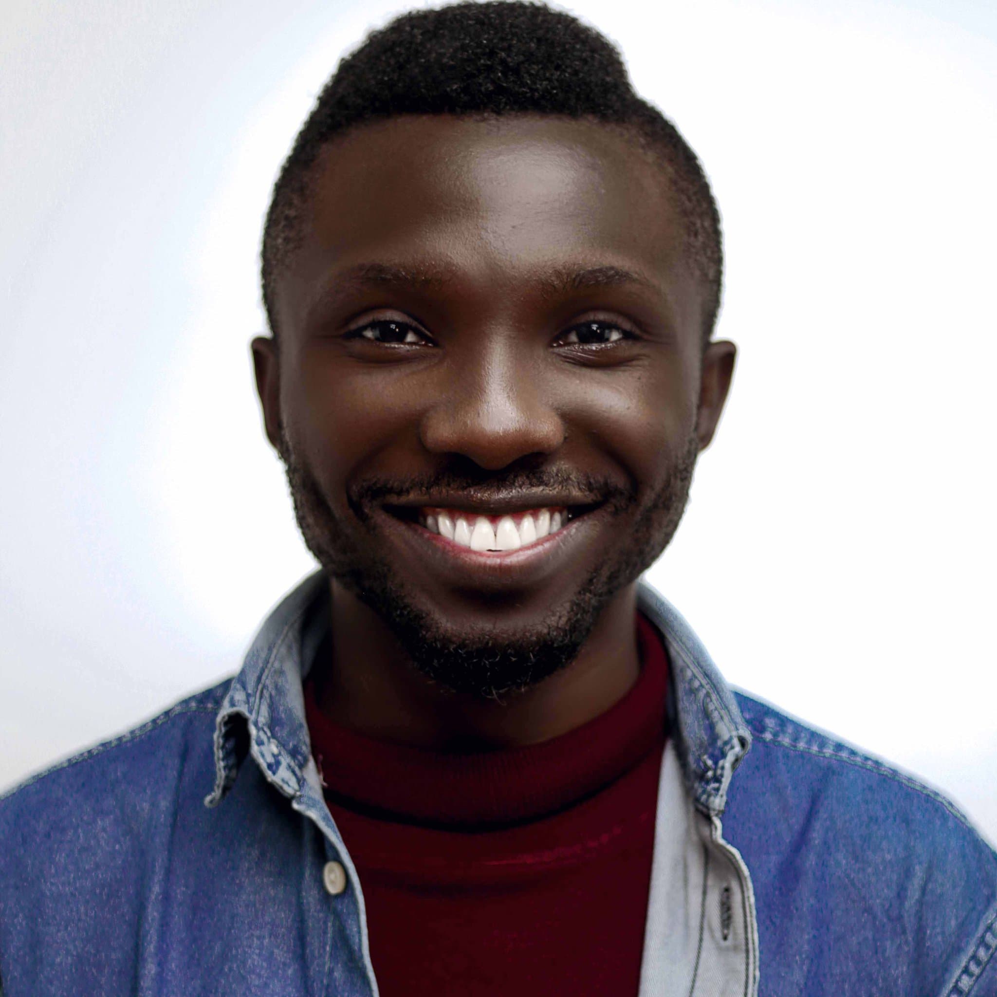 Nang-Mbi Papin Loïc — Graphic Designer